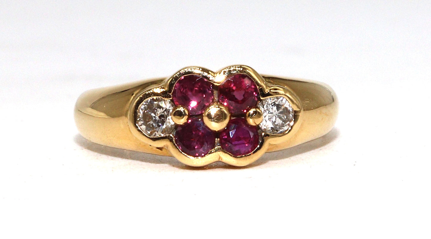 Beautiful Ring 18K Gold