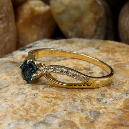 Beautiful Ring 14K Gold