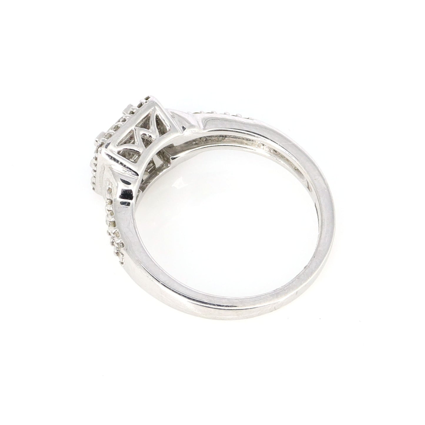 White Princess Cut Illusion Invisible Setting Halo Engagement Ring 18K Gold