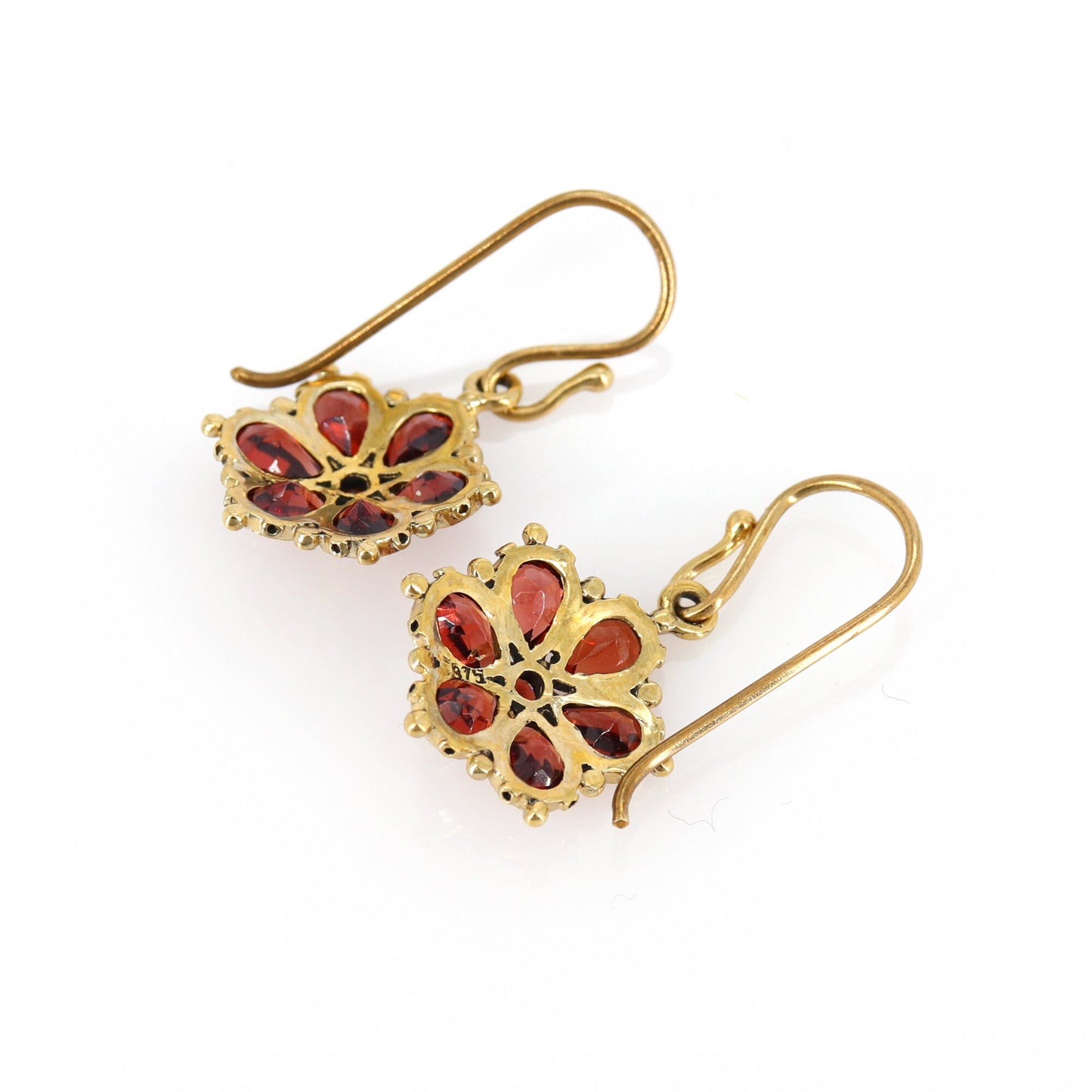Pear Cut Garnet Earring Gold