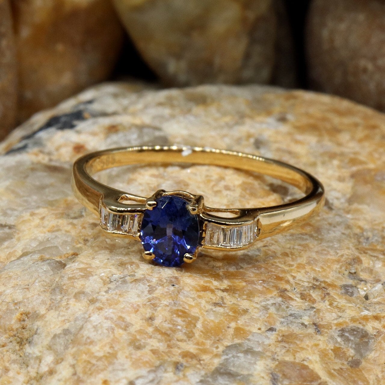 Sapphire Ring 14K Gold