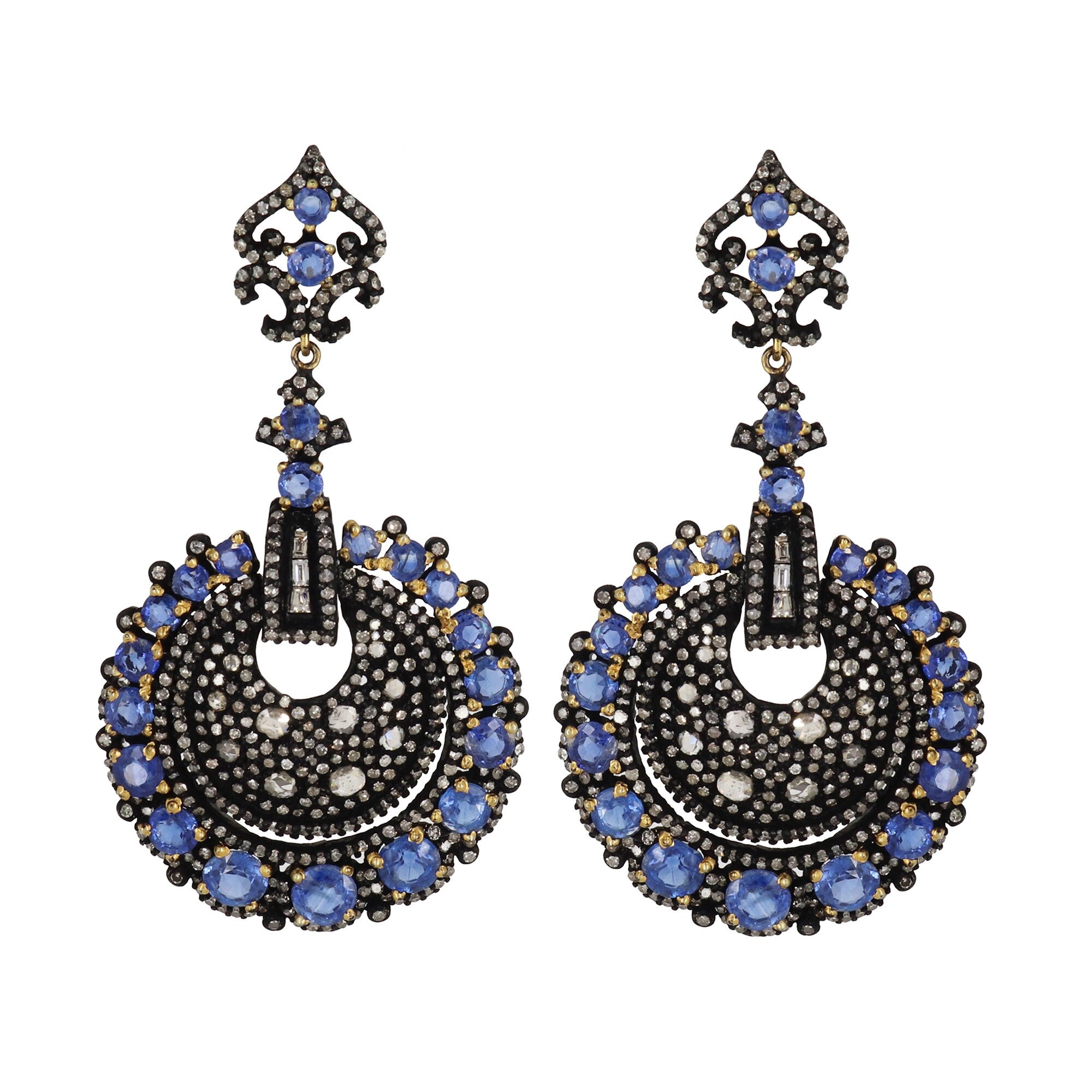 Round Shape Blue Kyanite Earring