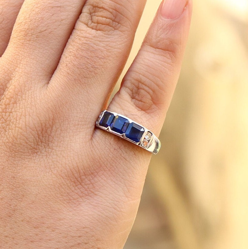 Sapphire Ring 18K Gold