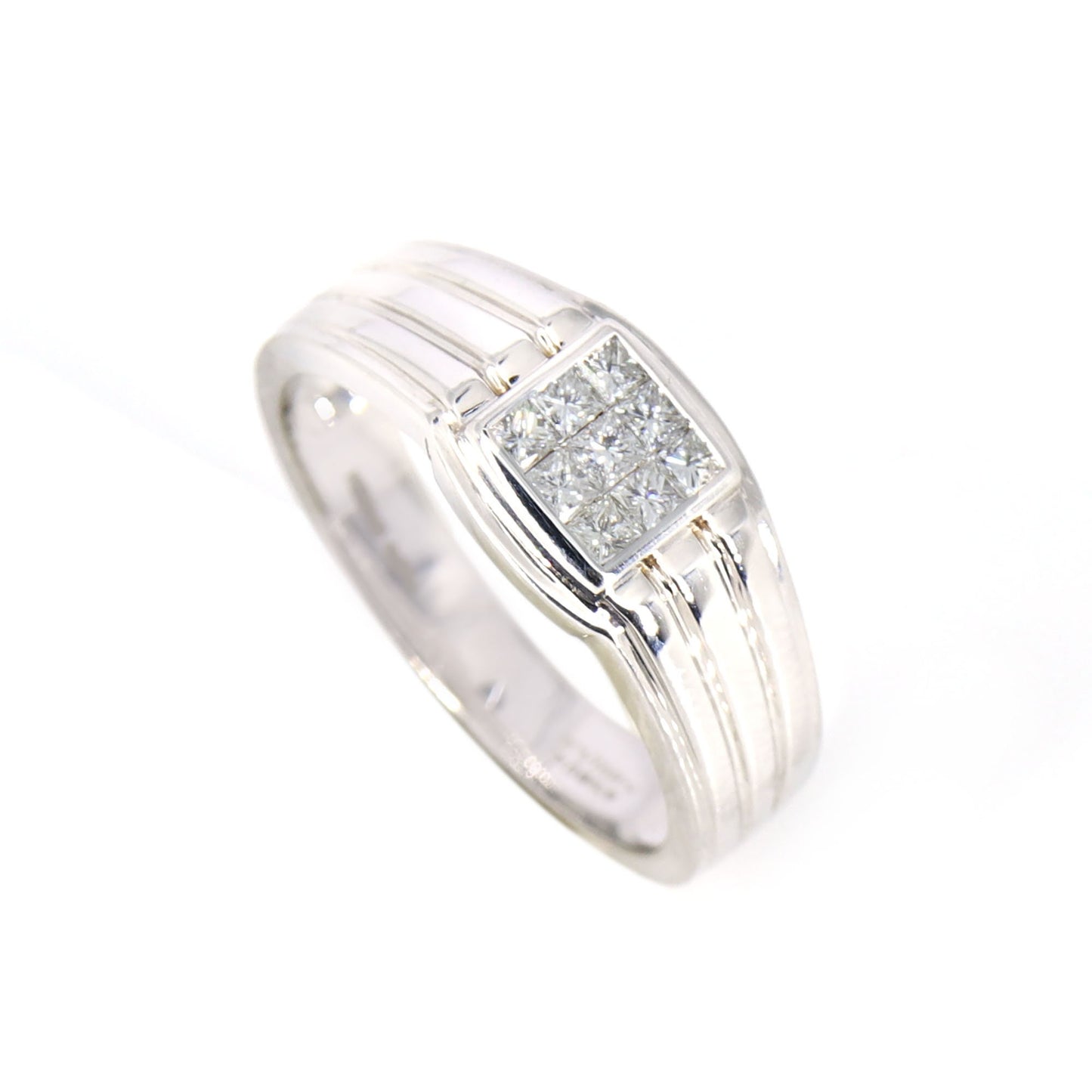Invisible Setting Princess Cut Ring 18K Gold