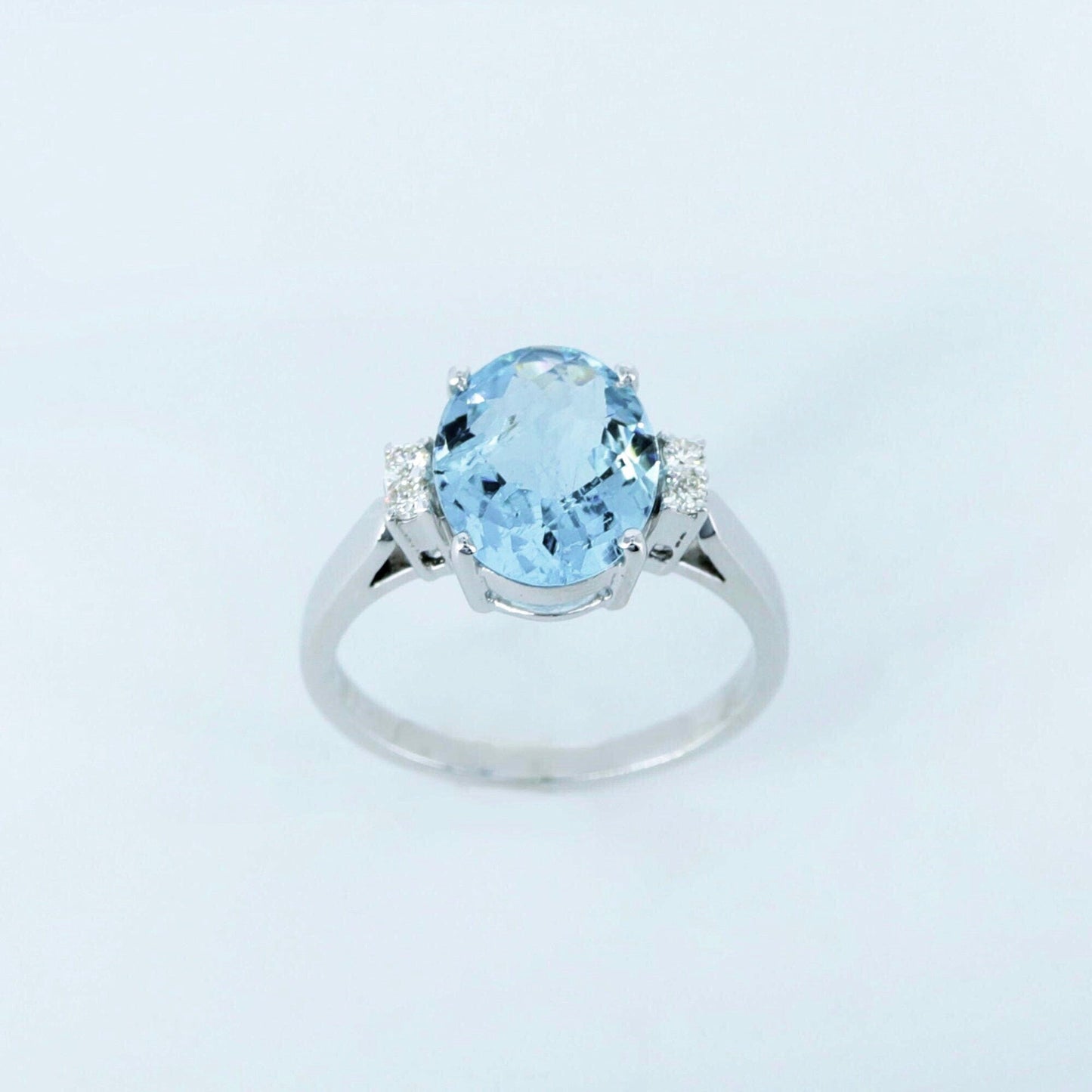 White Ring 14K Gold