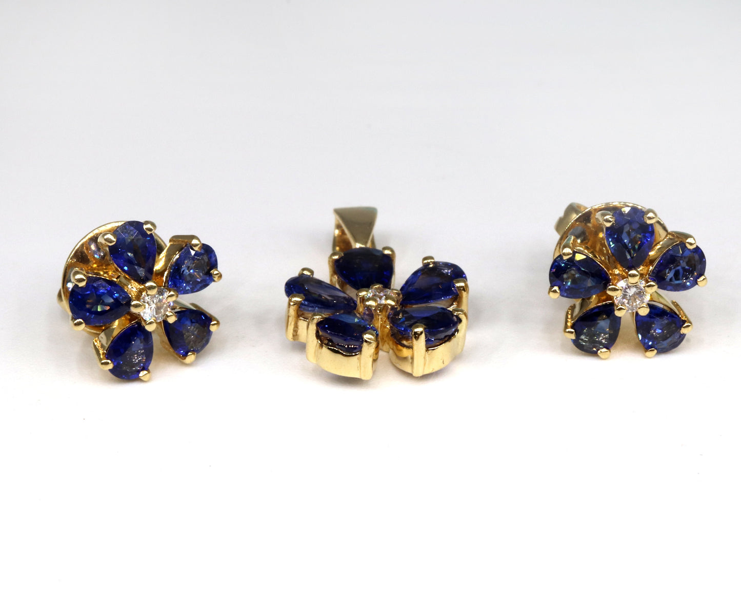 Blue Sapphire Flower Jewelry : Earring 18K Gold