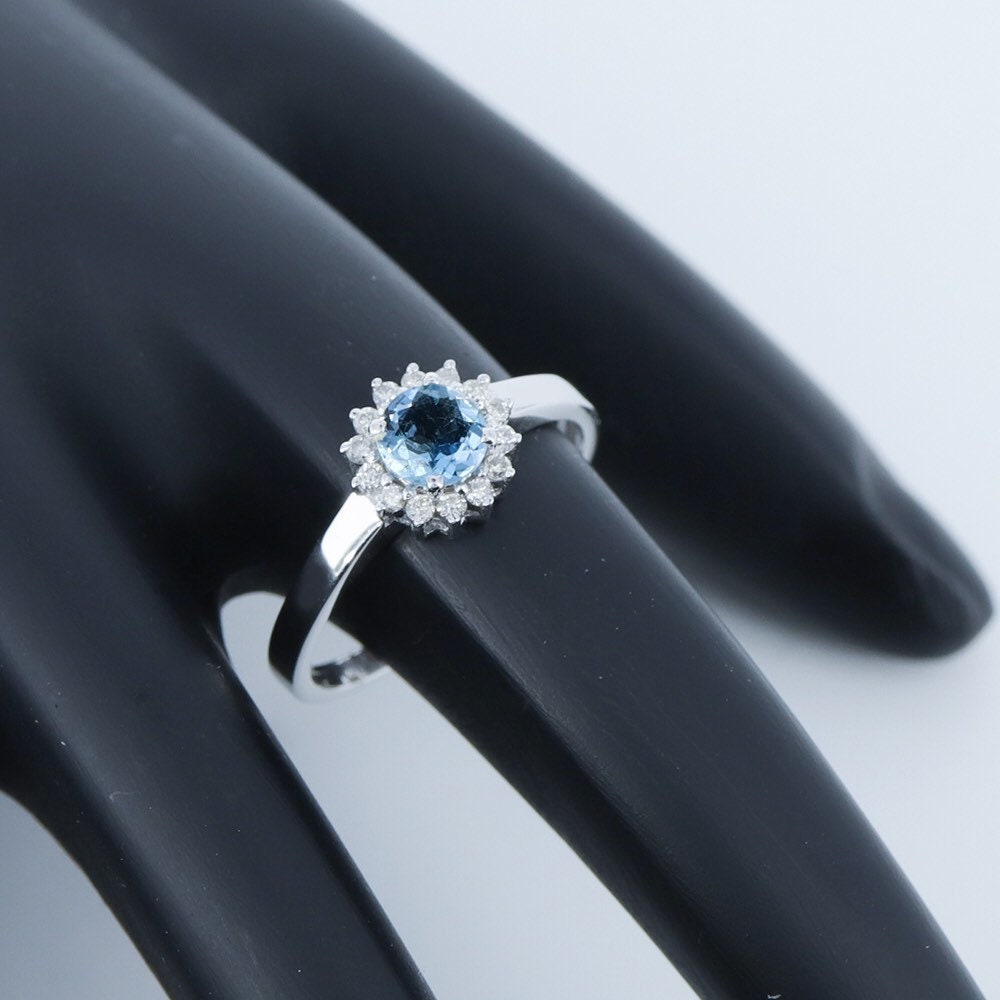 White Ring 14K Gold