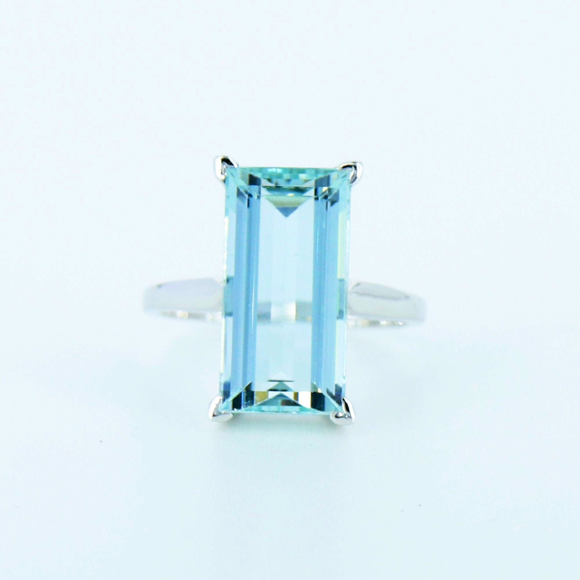 Aquamarine White Ring 14K Gold