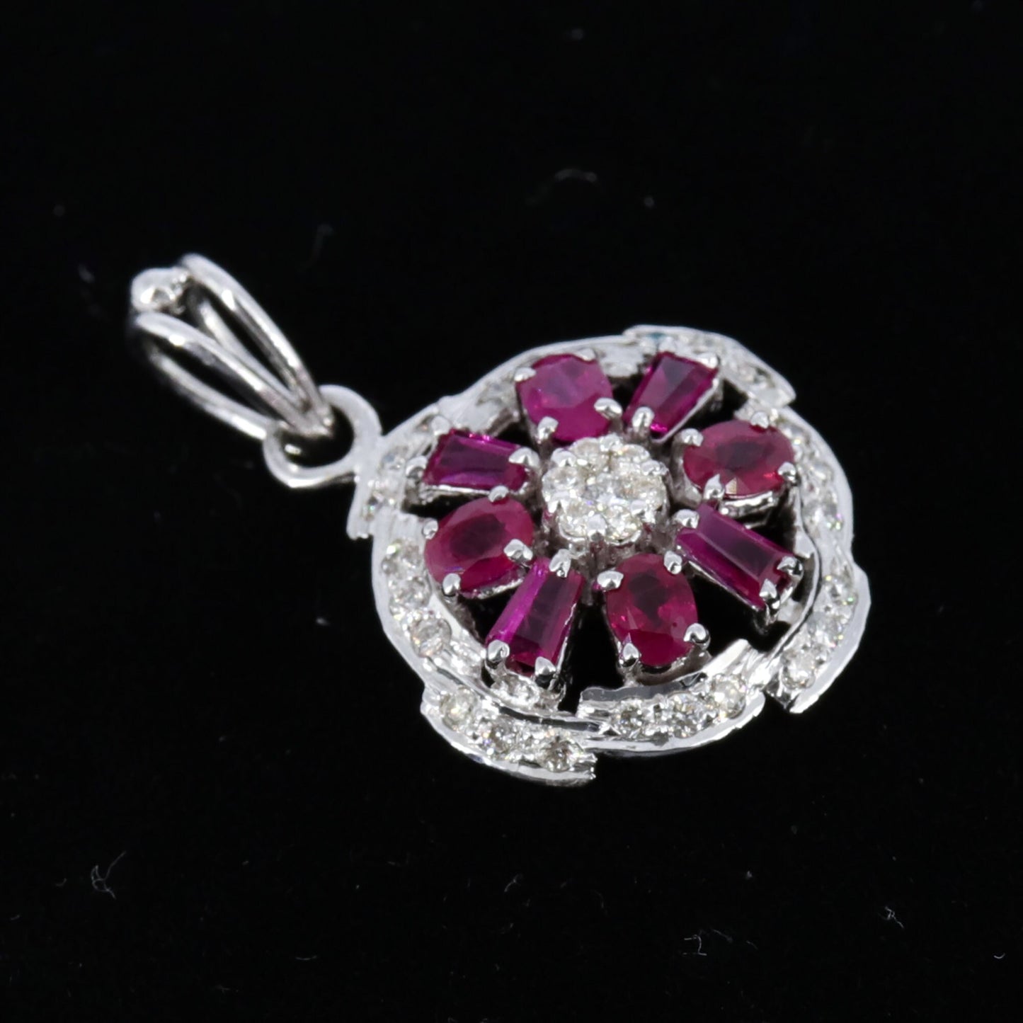 Handmade White Ruby Flower Pendant 18K Gold