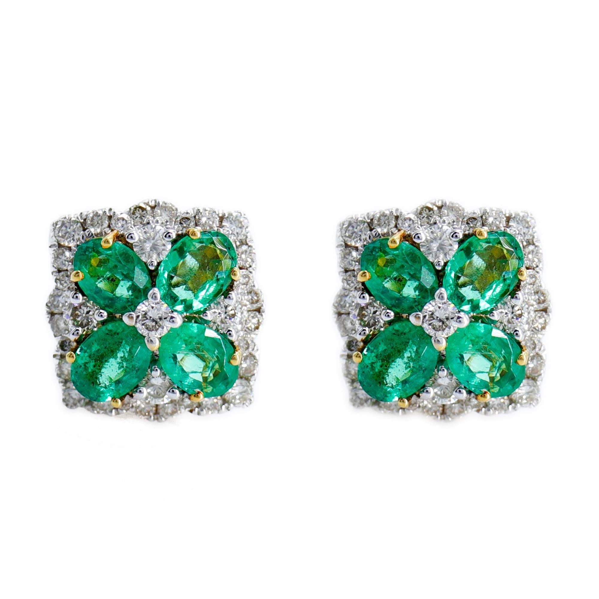 Oval Shape Emerald Stone Earring 18K Gold