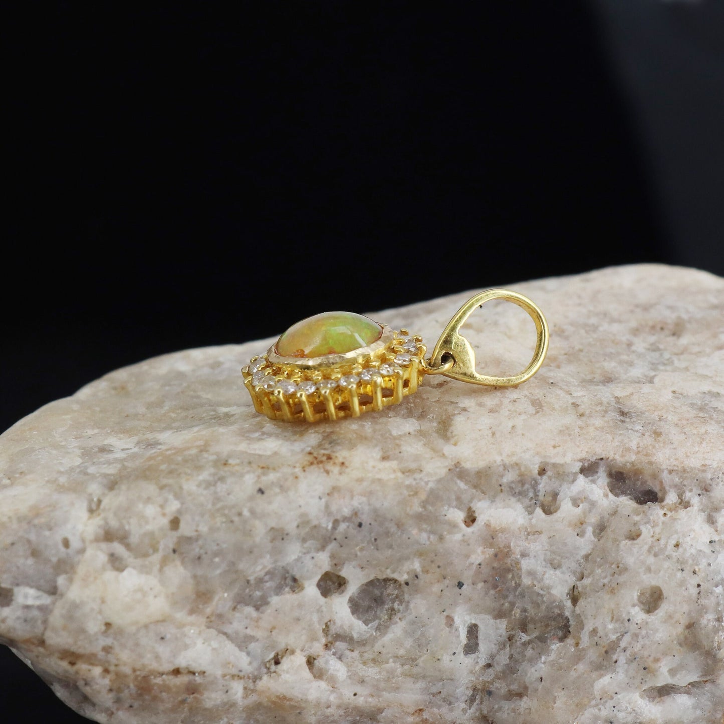 Opal Gemstone Pendant 14K Gold