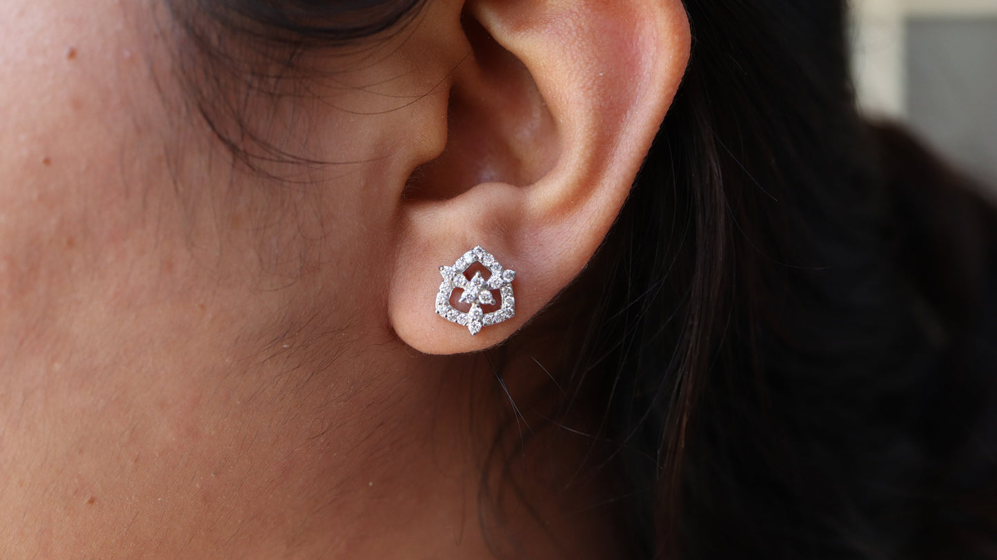 White Studs 0.64 Earring 18K Gold