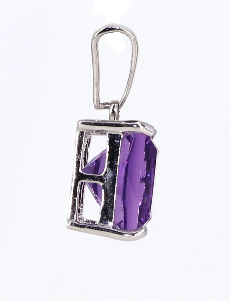 Amethyst White Pendent White Pendant 18K Gold