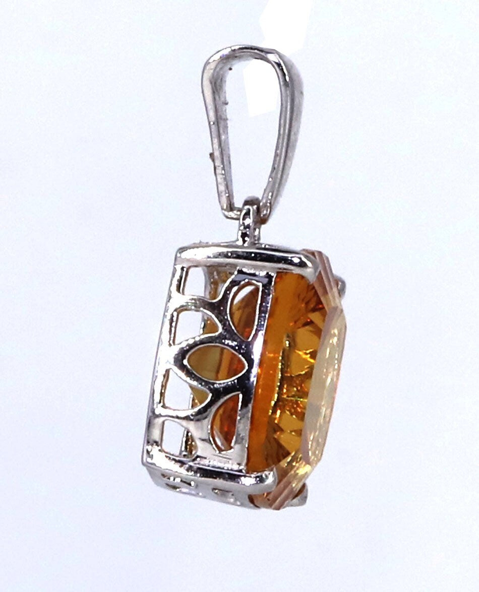 Citrine White Pendent White Pendant 18K Gold