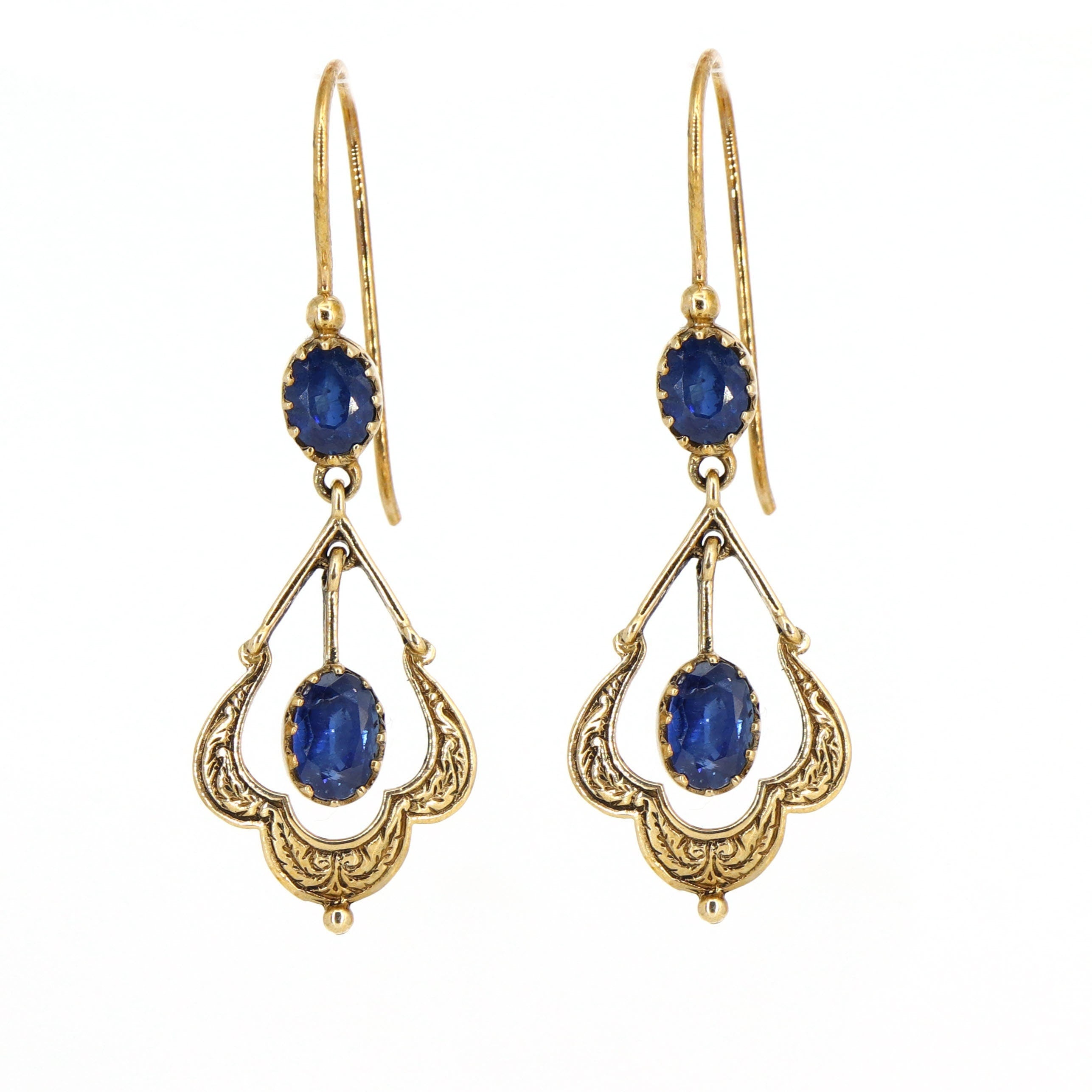 Dangling Blue Sapphire Earring Gold
