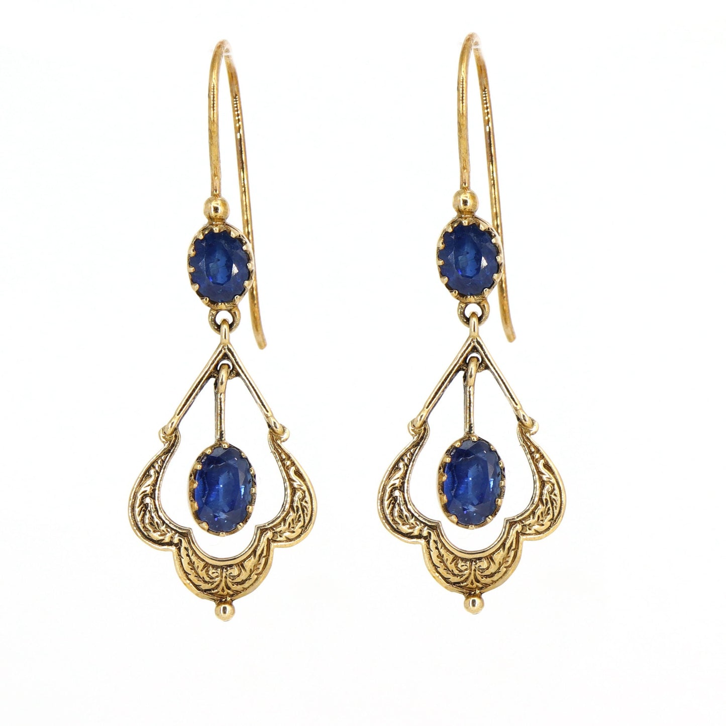 Dangling Blue Sapphire Earring Gold