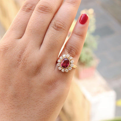 Vintage Style Spinel & Ring Gold
