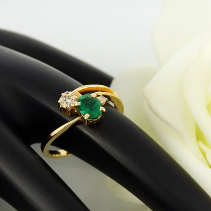Beautiful Ring 18K Gold