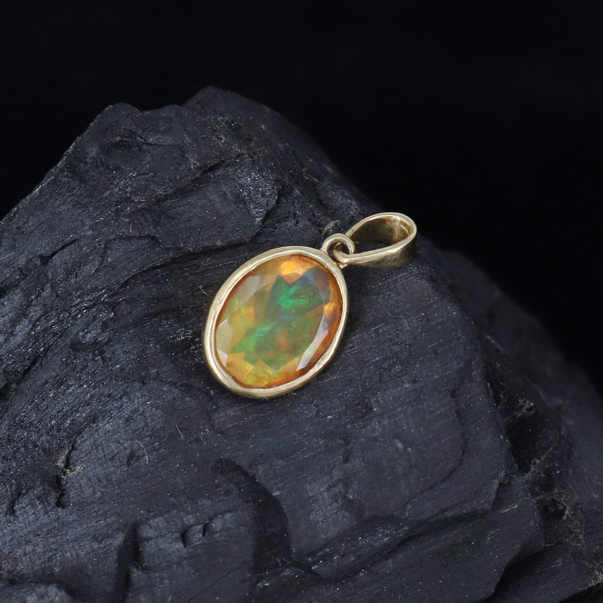 Multifire Gemstone Opal Pendant 14K Gold