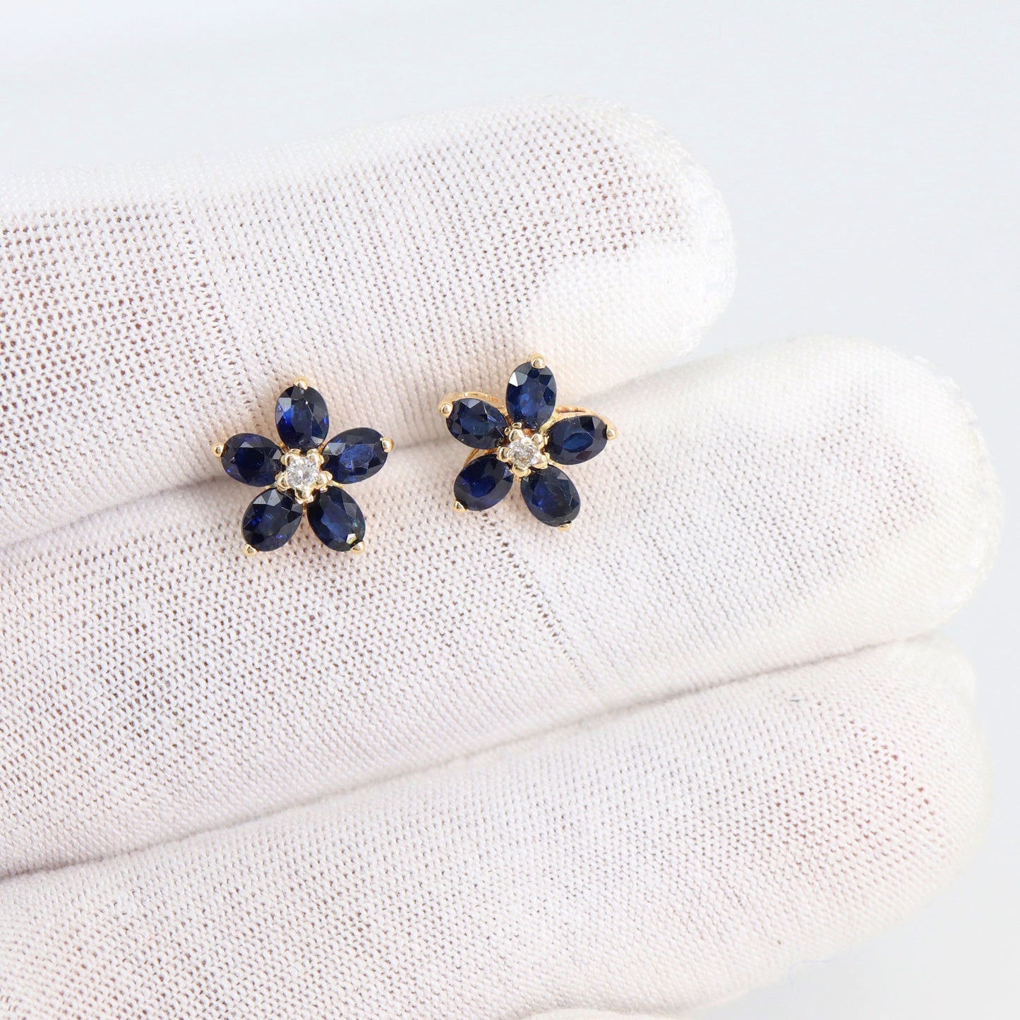Yellow Handmade Blue Sapphire Earring 14K Gold