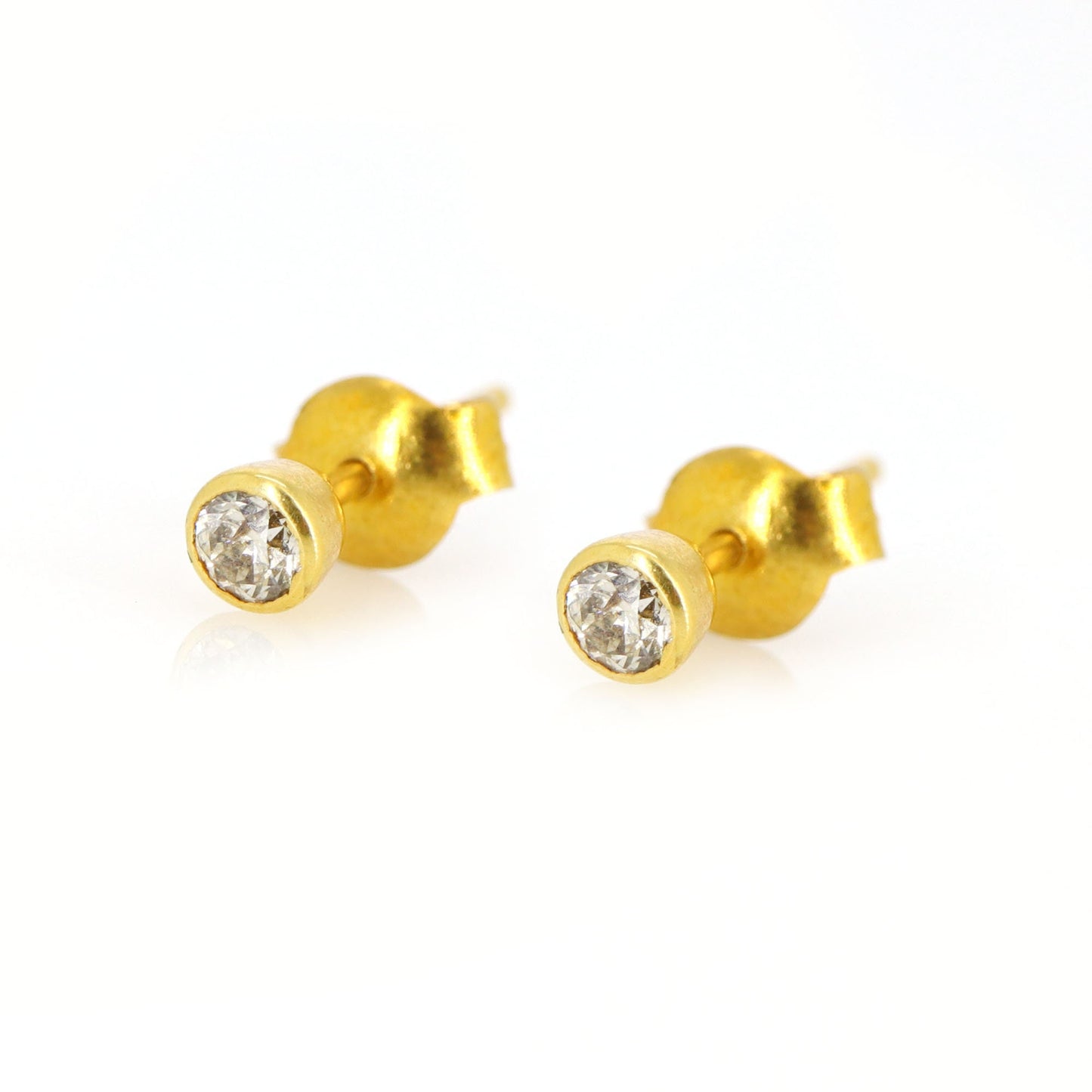 Yellow 4Mm Stud Earring 18K Gold