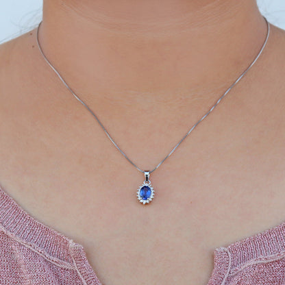 Sapphire Pendant 18K Gold