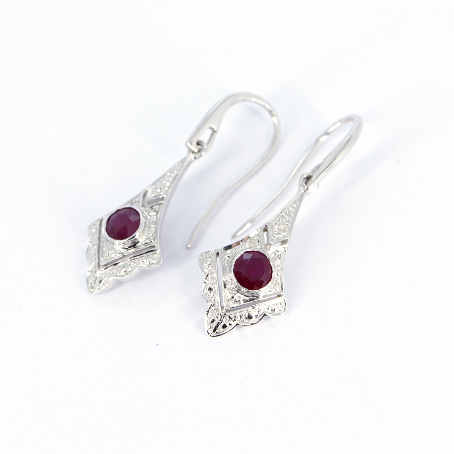 9K White Earring Gold