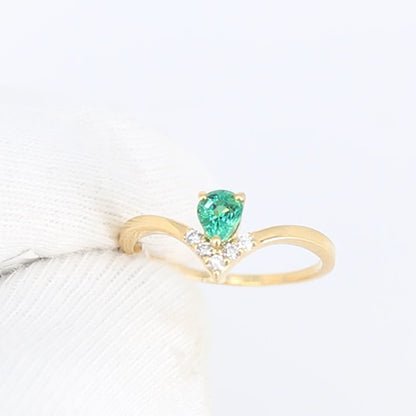 Beautiful Ring 14K Gold
