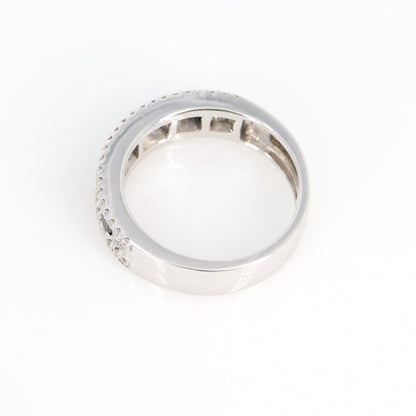 White Ring 18K Gold