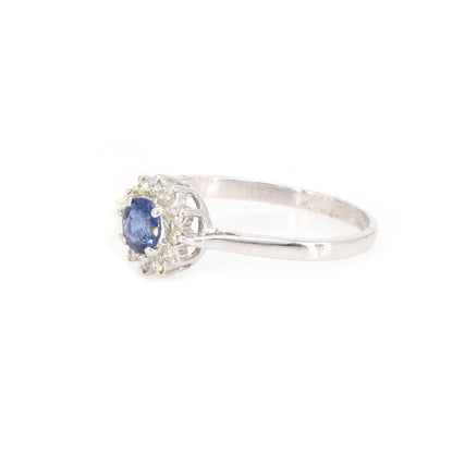 White Elegant Ring 18K Gold