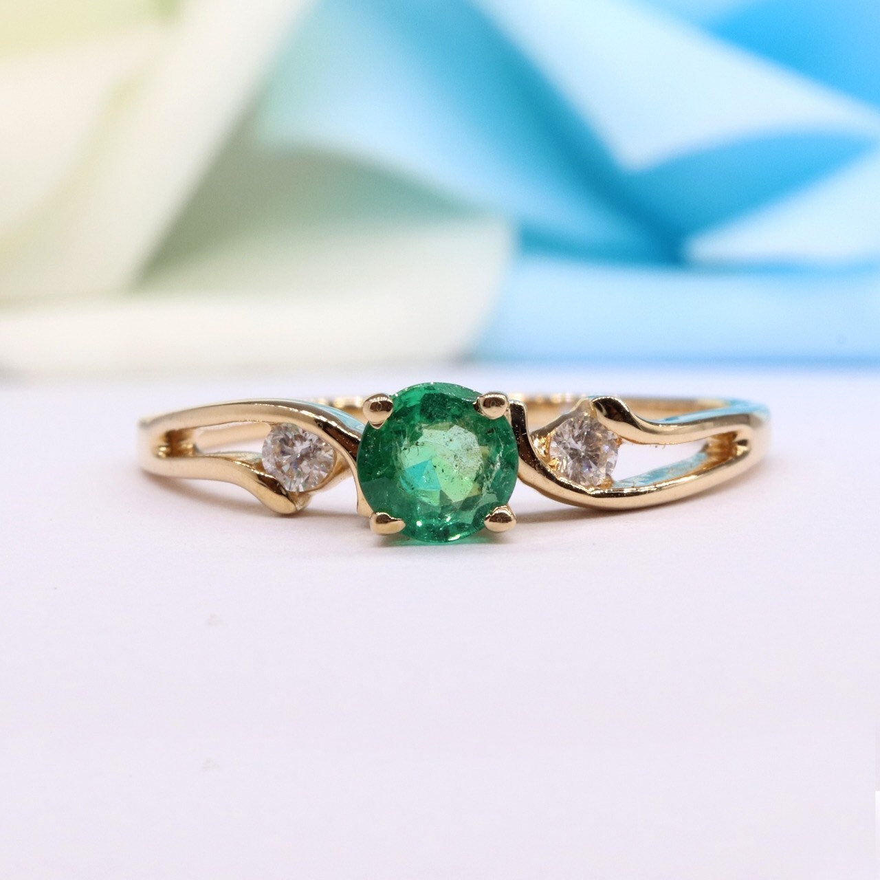 Beautiful Ring 14K Gold