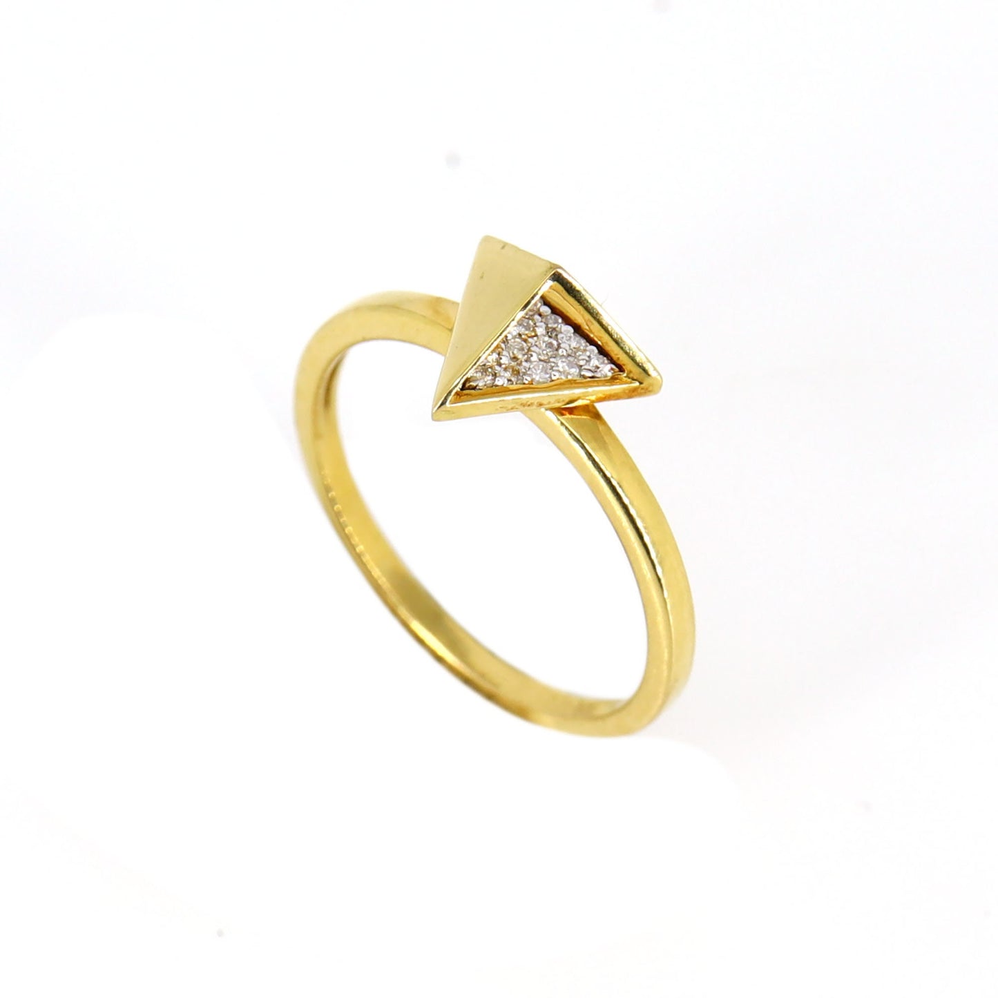Thin Triangle Ring 18K Gold