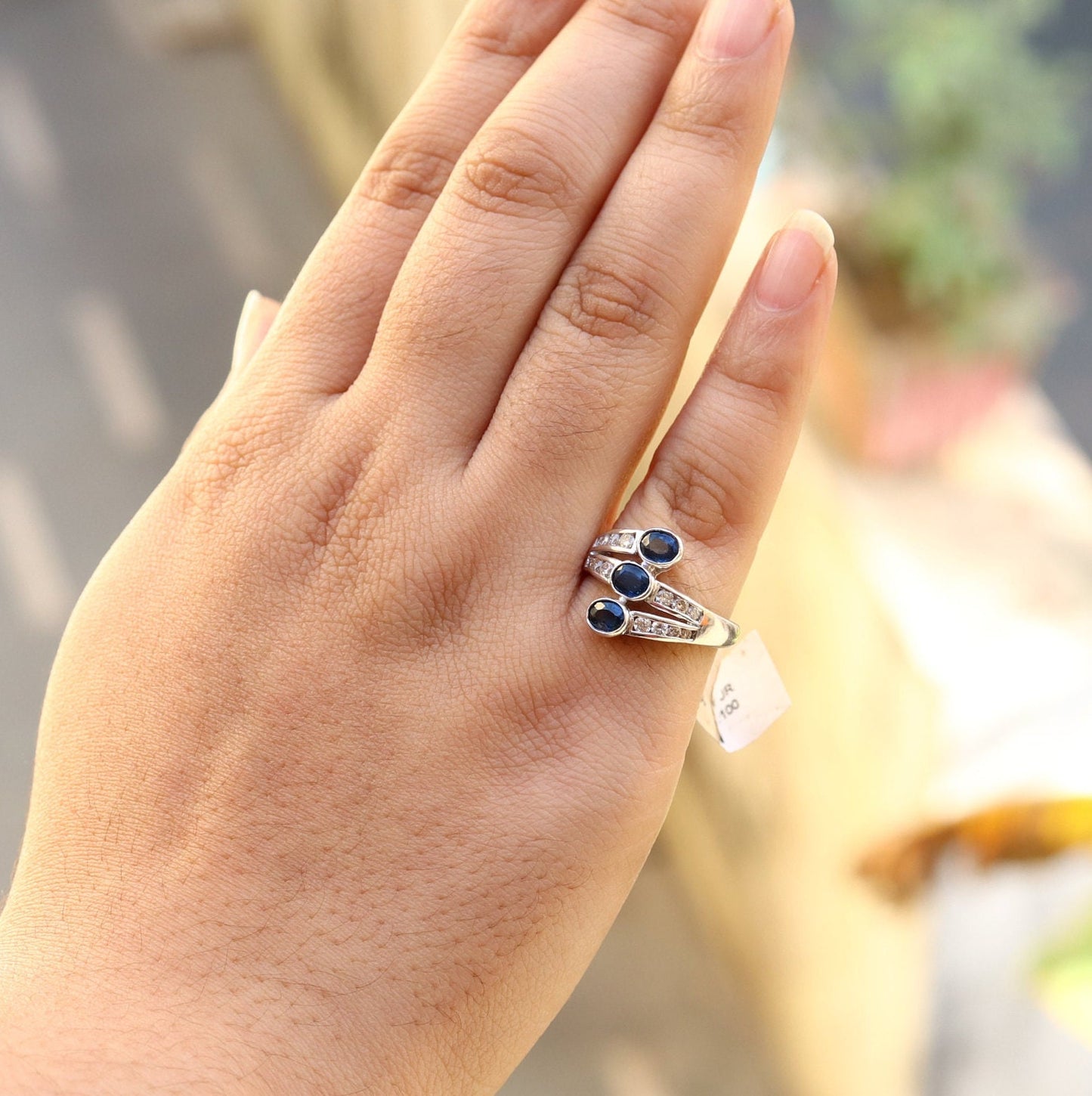 White Ring 18K Gold