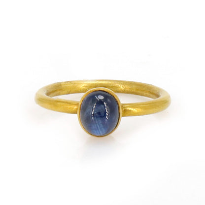 Elegant Royal[Deep Blue Color] Sapphire Ring 18K Gold