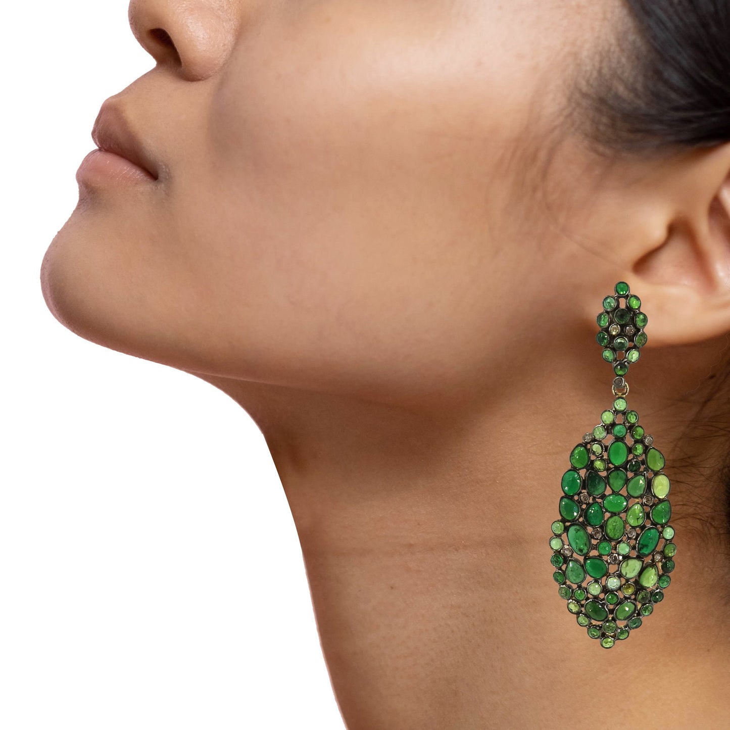 Victorian Stylish Chrome Diopside Gemstone Earring