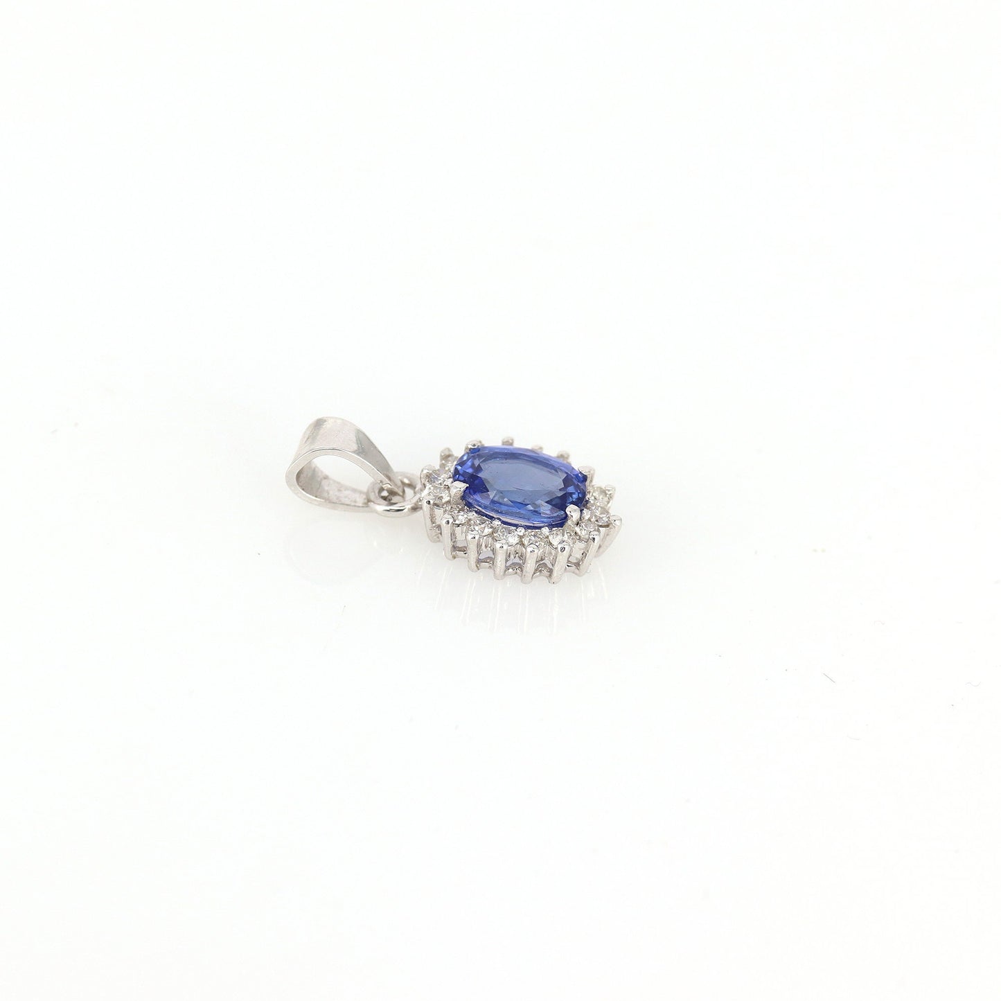 Sapphire Pendant 18K Gold