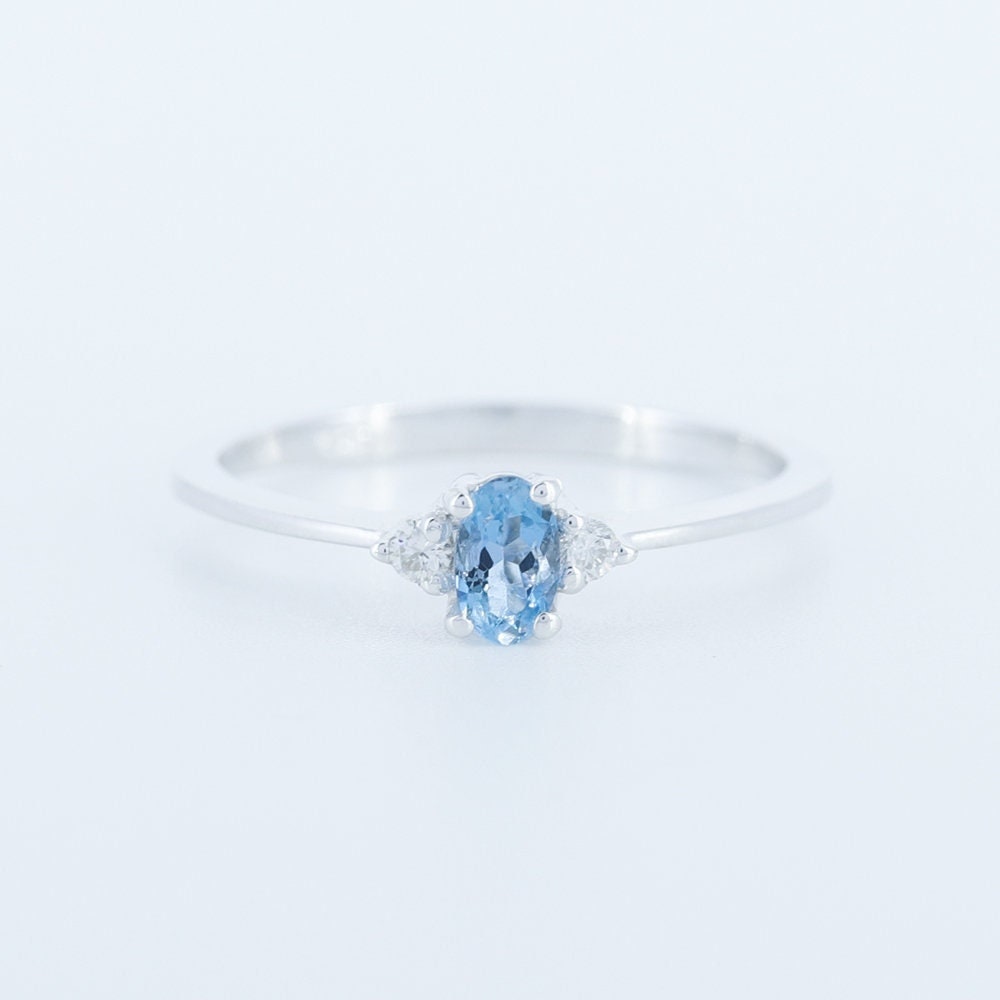 White Ring 14K Gold
