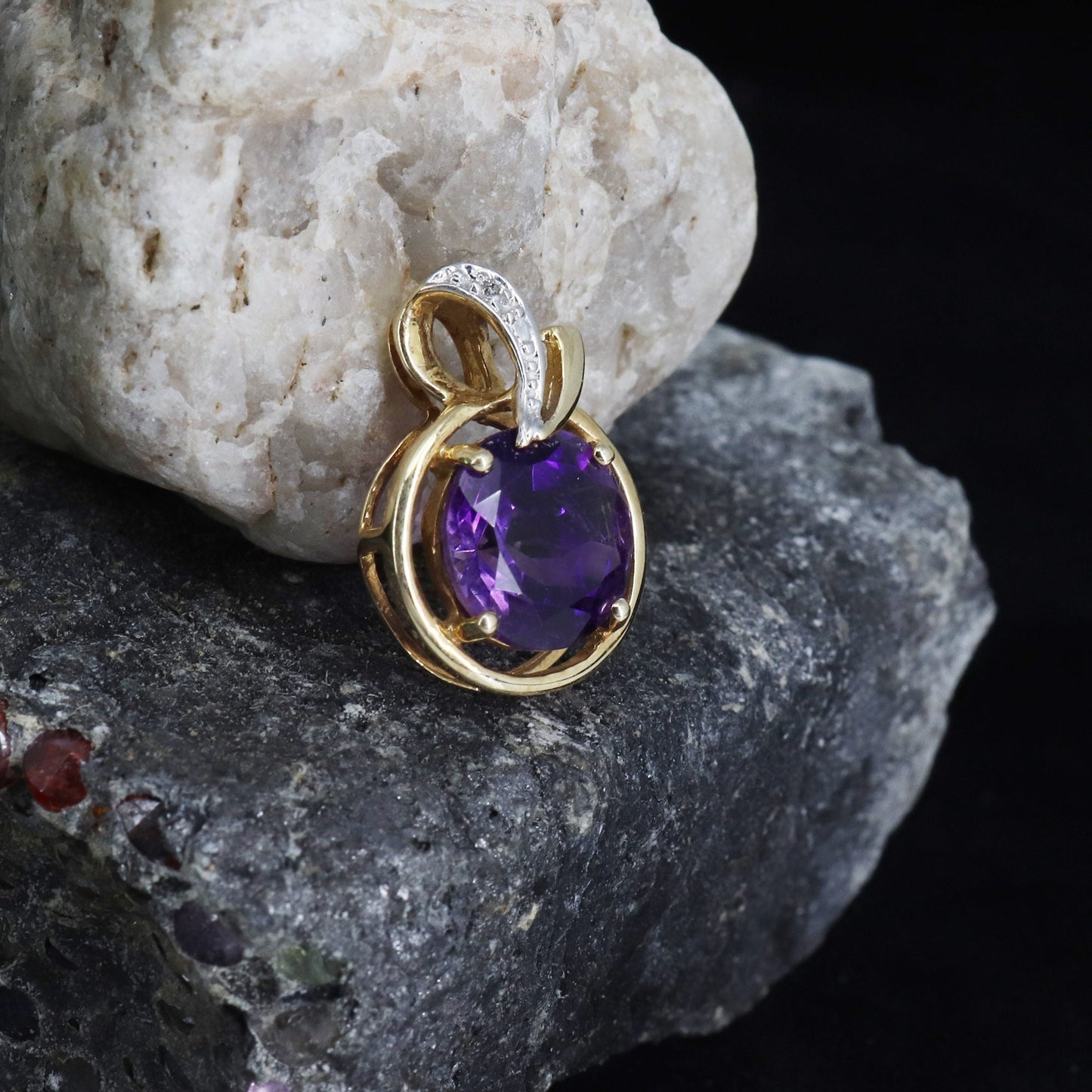 Amethyst Pendant 14K Gold