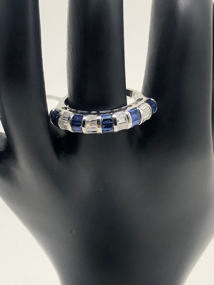 White Beautiful Ring 18K Gold