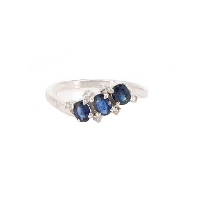 White Beautiful Ring 18K Gold