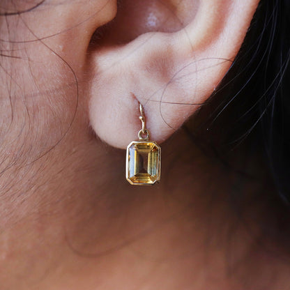9K Yellow Dangling Earring Gold