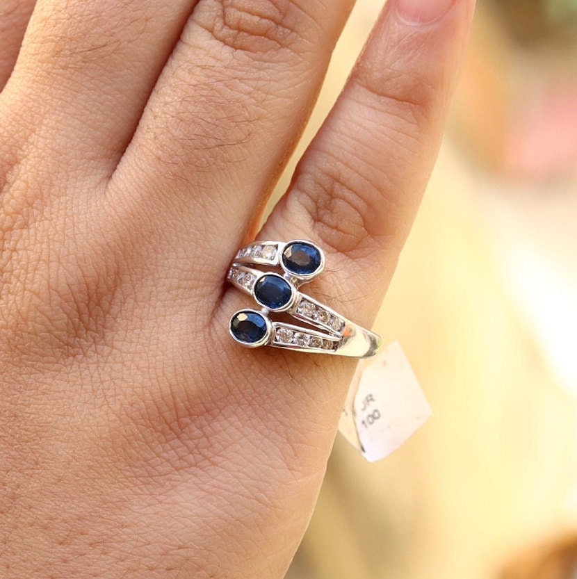 White Ring 18K Gold