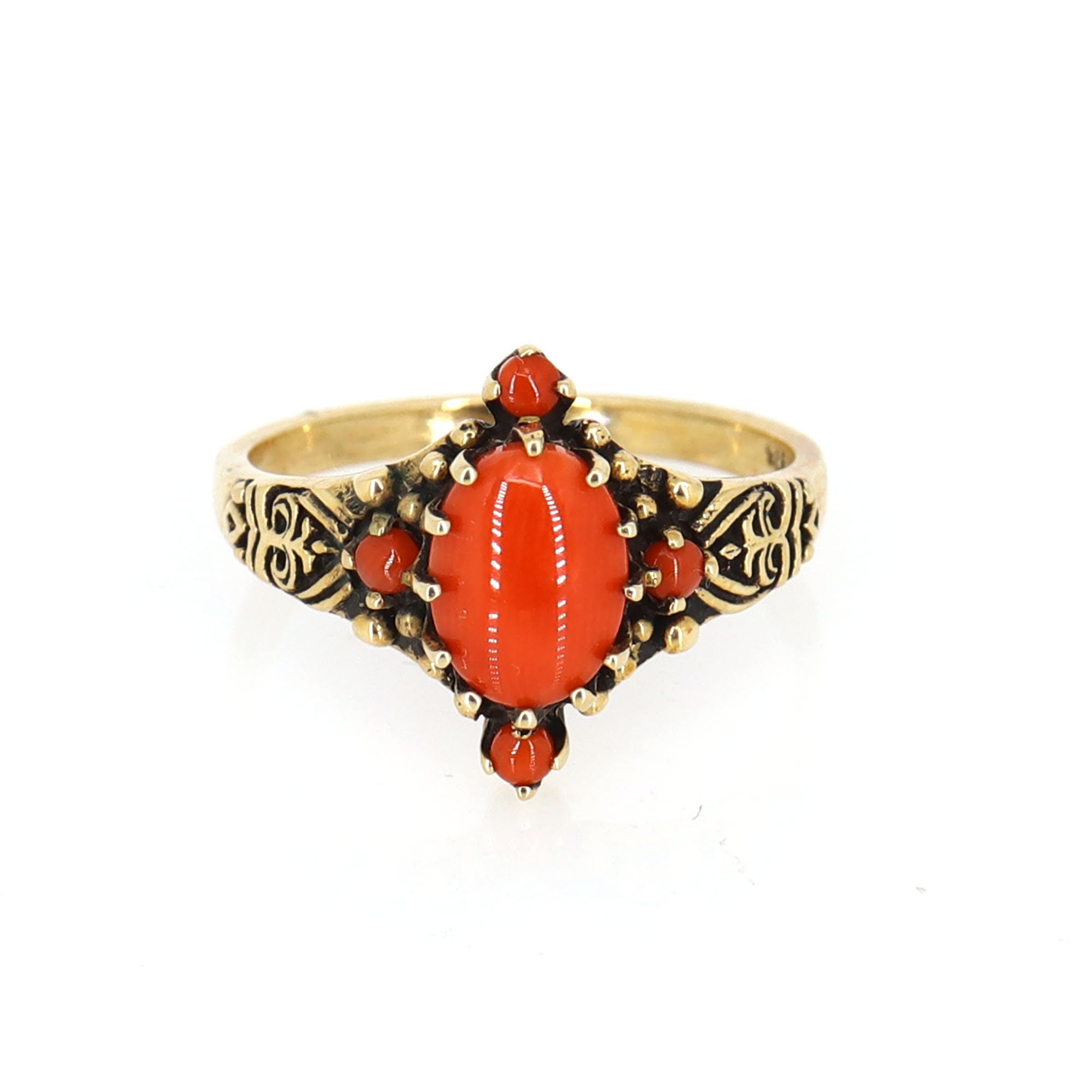 Vintage Style Coral Ring Gold