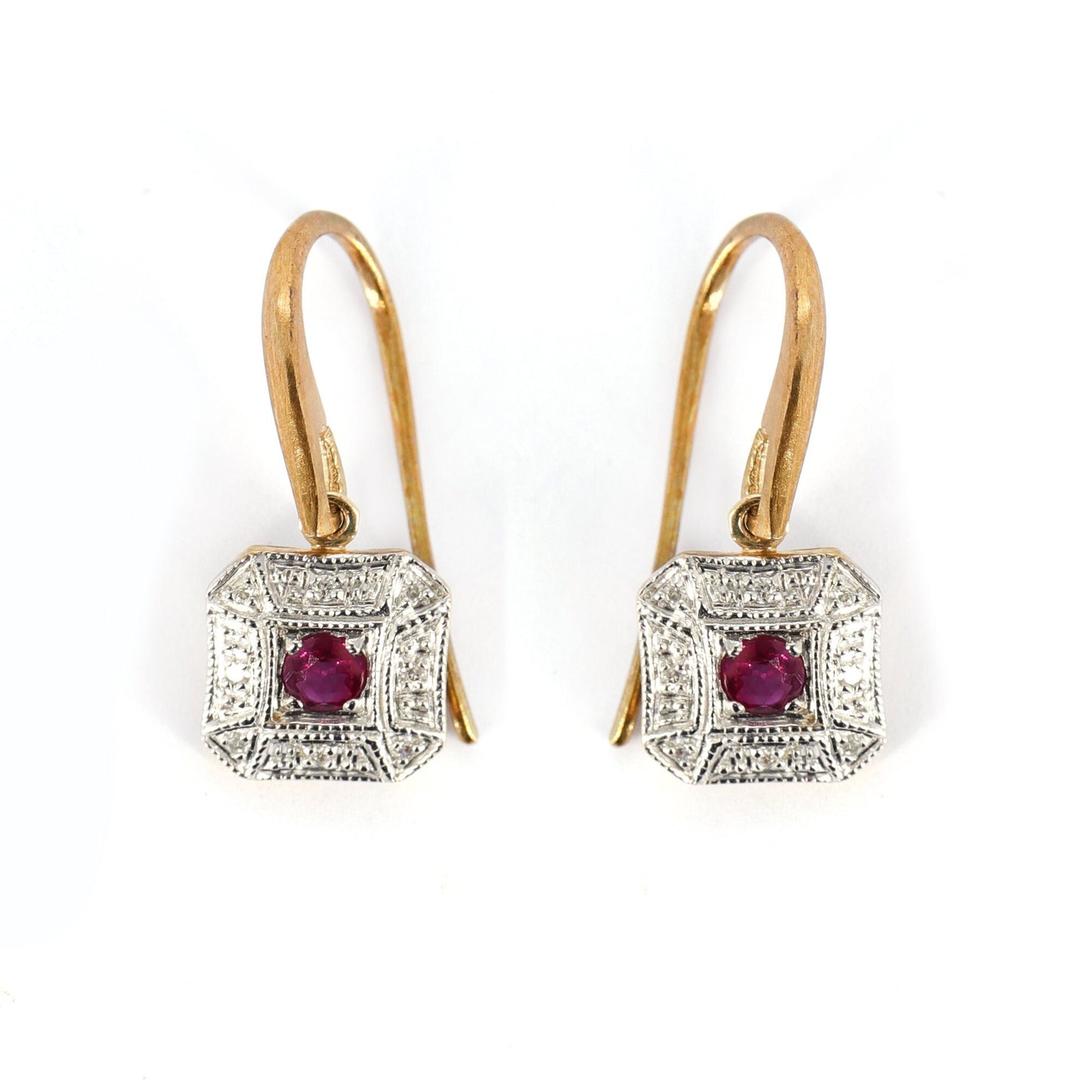 Red Ruby & Earring Gold