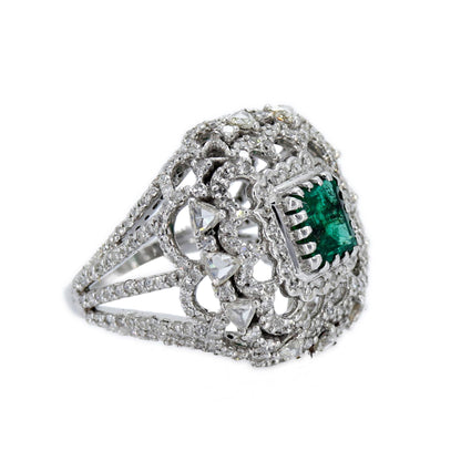 Beautiful Elegant Piece Jewelry—an Engagement Ring 14K Gold