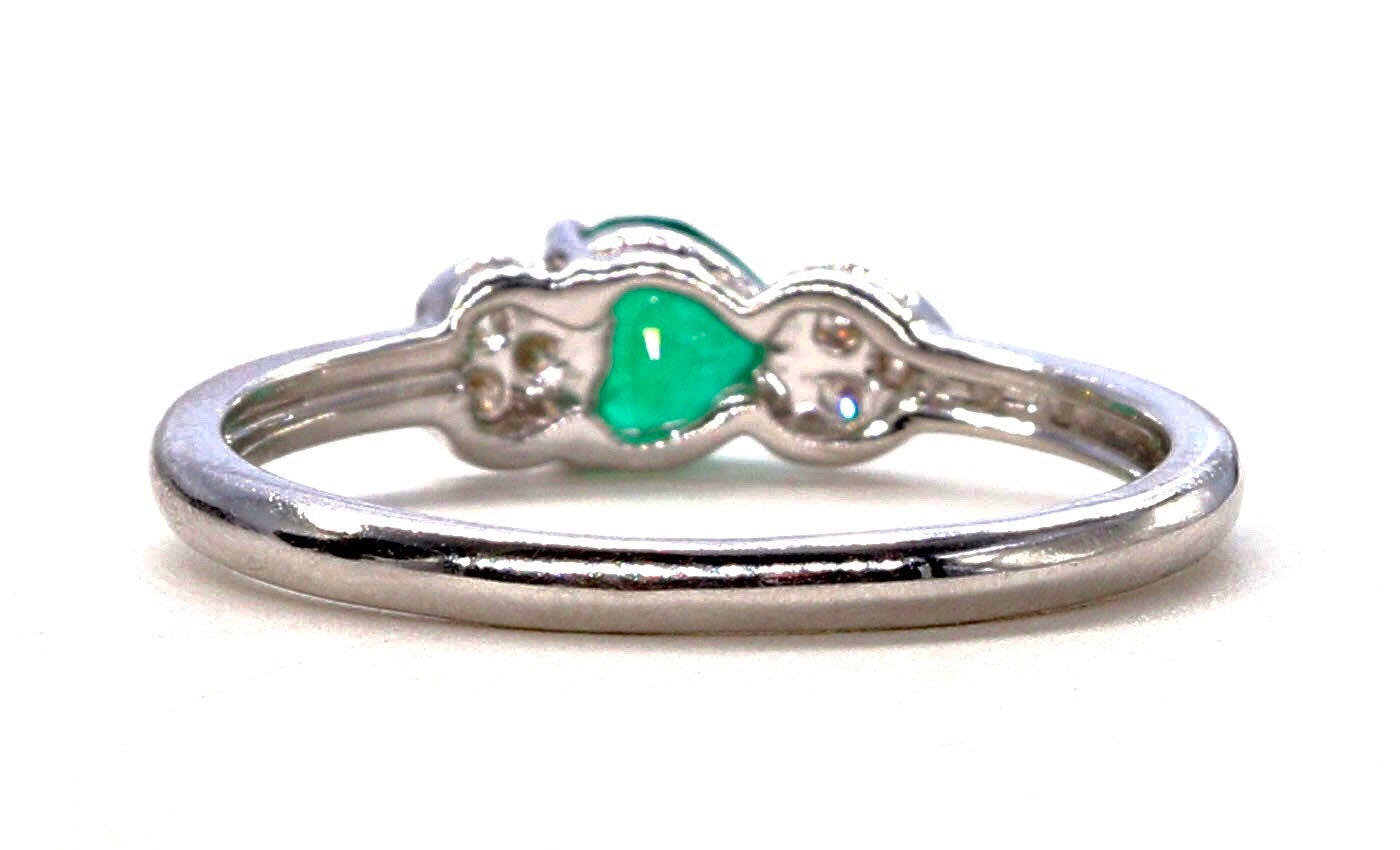White Beautiful Ring 14K Gold