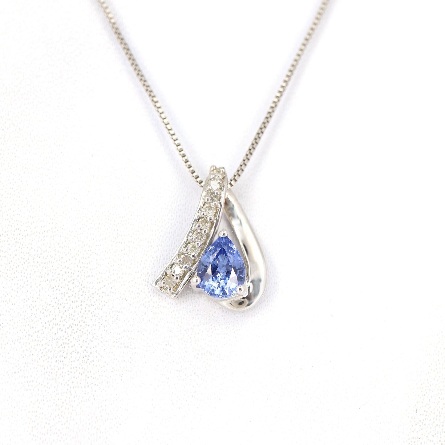 Blue Sapphire Necklace 14K Gold