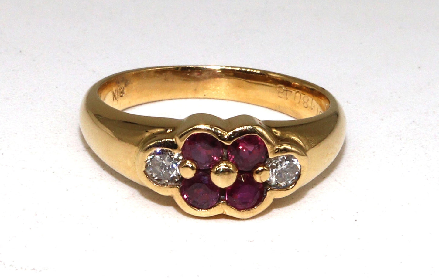 Beautiful Ring 18K Gold