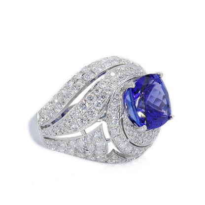 Royal Blue Tanzanite Ring 18K Gold