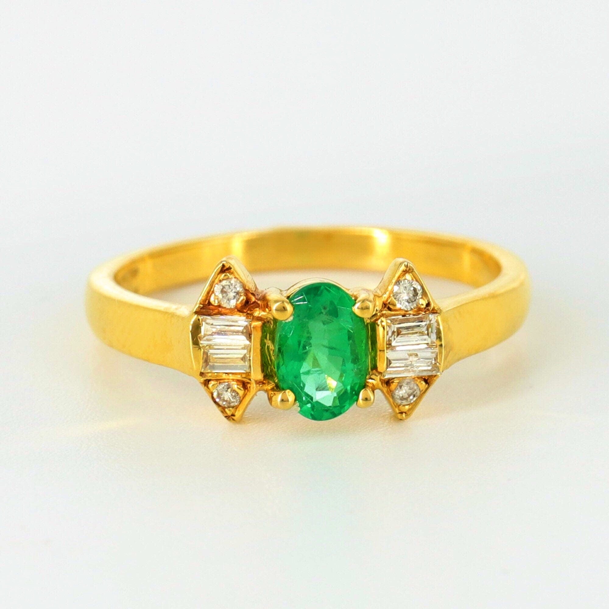 Emerald Ring 18K Gold